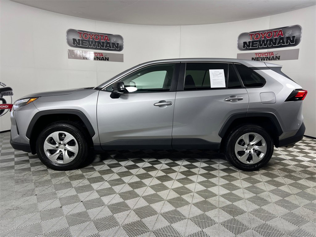 Used 2023 Toyota RAV4 LE image 6