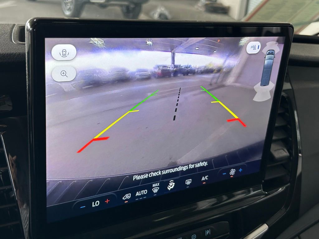 Used 2024 Ford Transit 350 XLT image 18