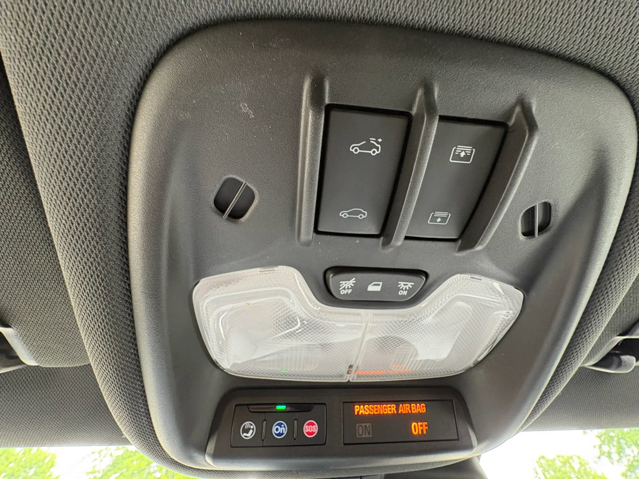 Used 2023 Chevrolet TrailBlazer RS w/ Sun and Liftgate Package AWD/4WD image 44