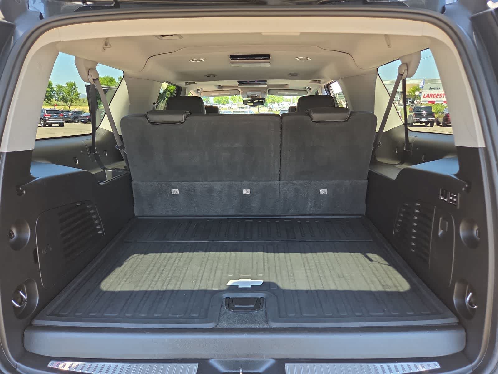 Used 2019 Chevrolet Suburban Premier AWD/4WD image 27