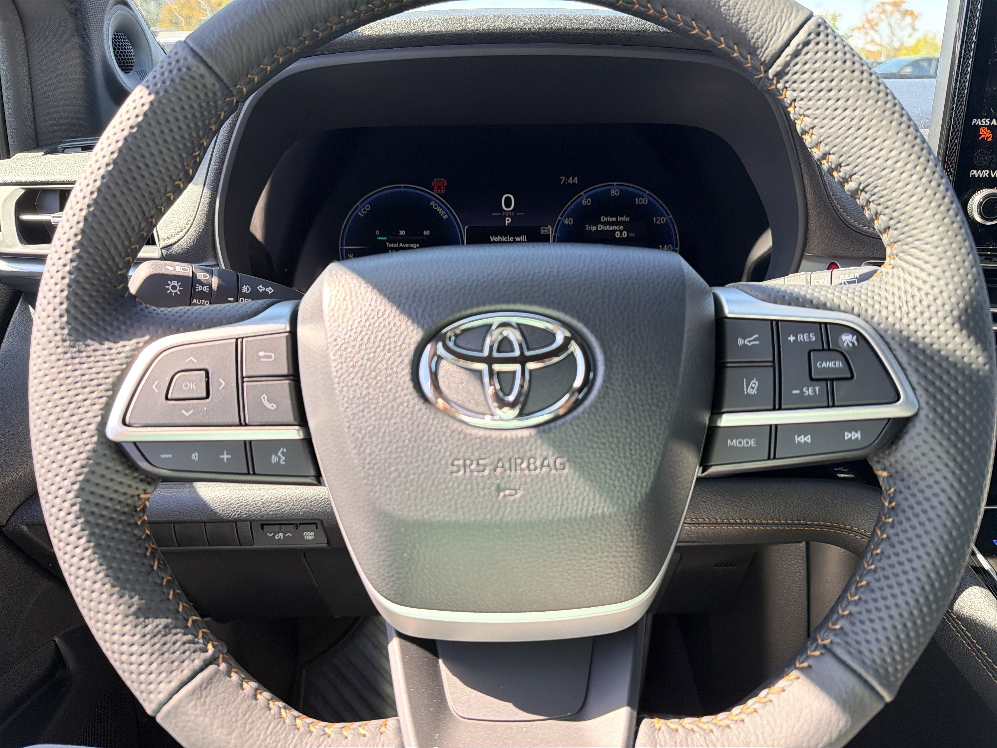 New 2026 Toyota Sienna AWD image 16