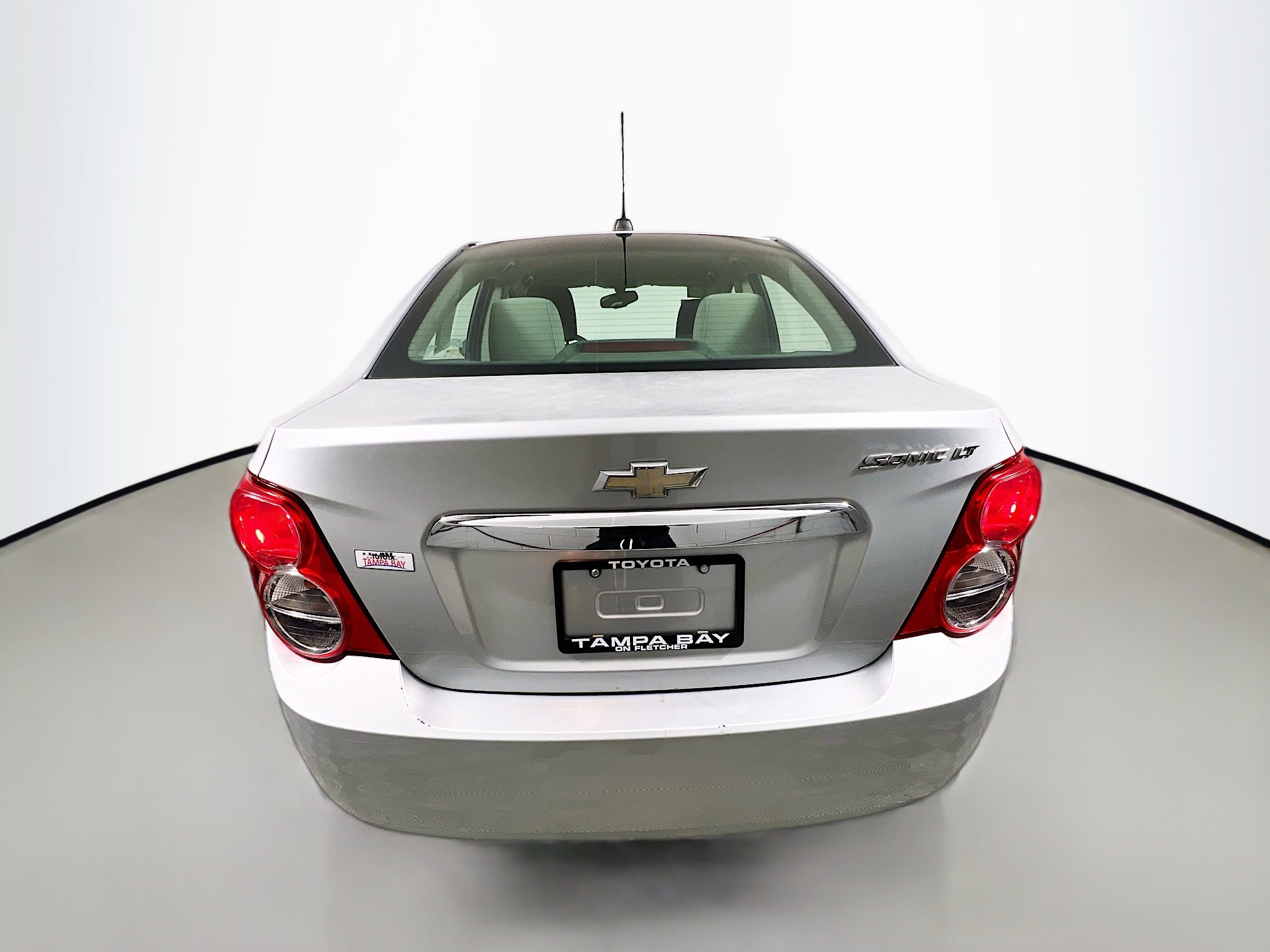 Used 2016 Chevrolet Sonic LT image 6