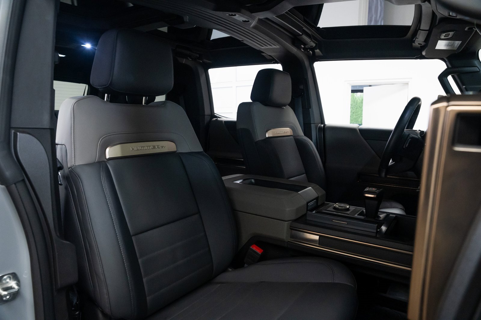 Used 2024 GMC Hummer EV 2X w/ Extreme Off-Road Package image 24