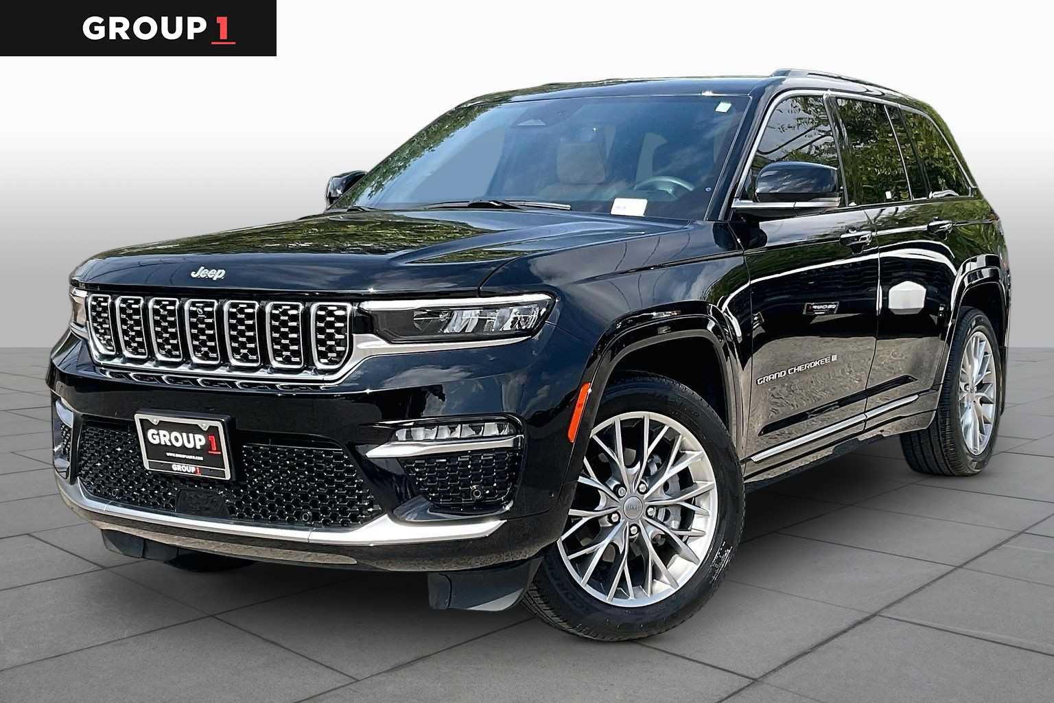 Used 2025 Jeep Grand Cherokee Summit w/ MOPAR Finishing Package