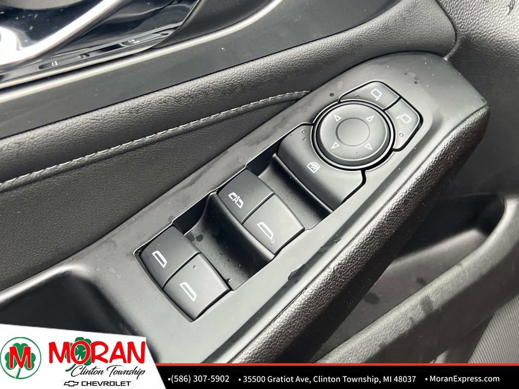 Certified 2023 Chevrolet Traverse LT FWD image 17