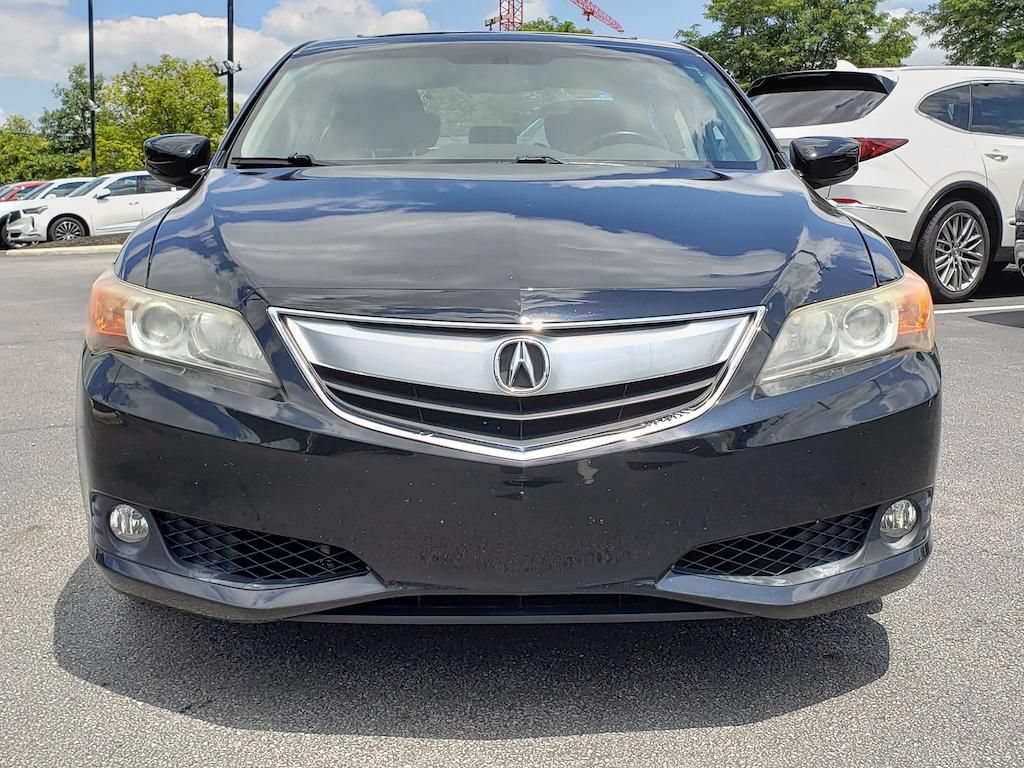 Used 2013 Acura ILX w/ Premium Package FWD image 2