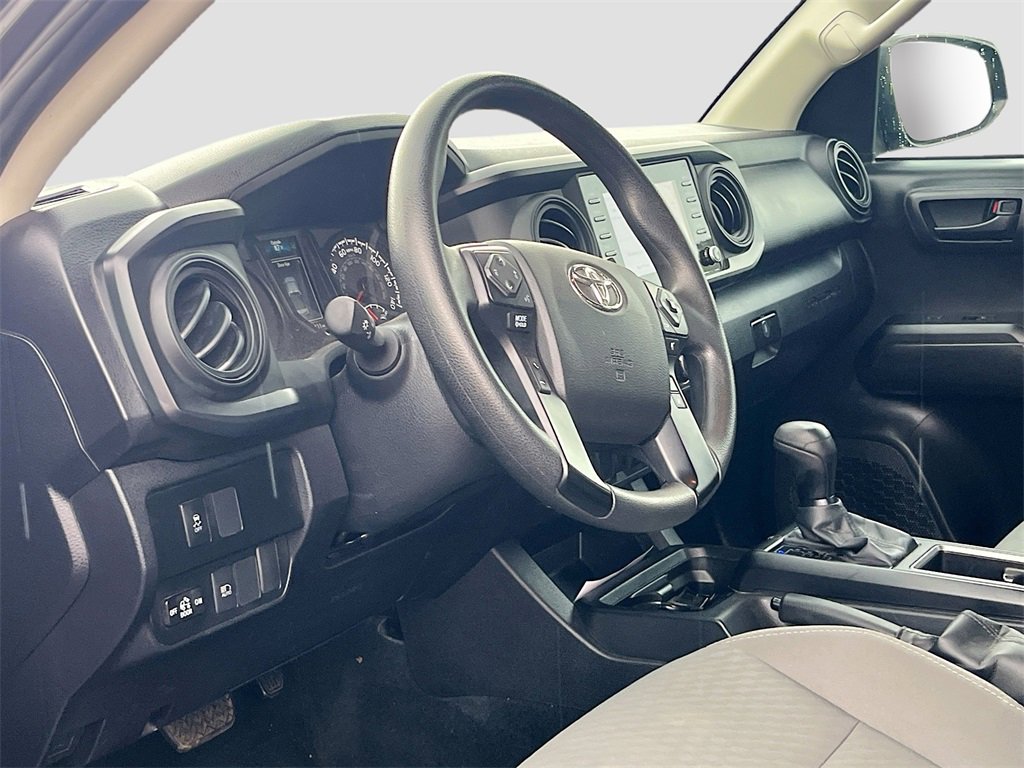 Used 2022 Toyota Tacoma SR image 9