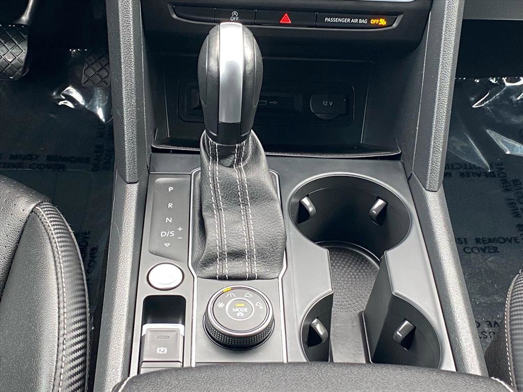 Used 2022 Volkswagen Atlas Cross Sport SE image 11