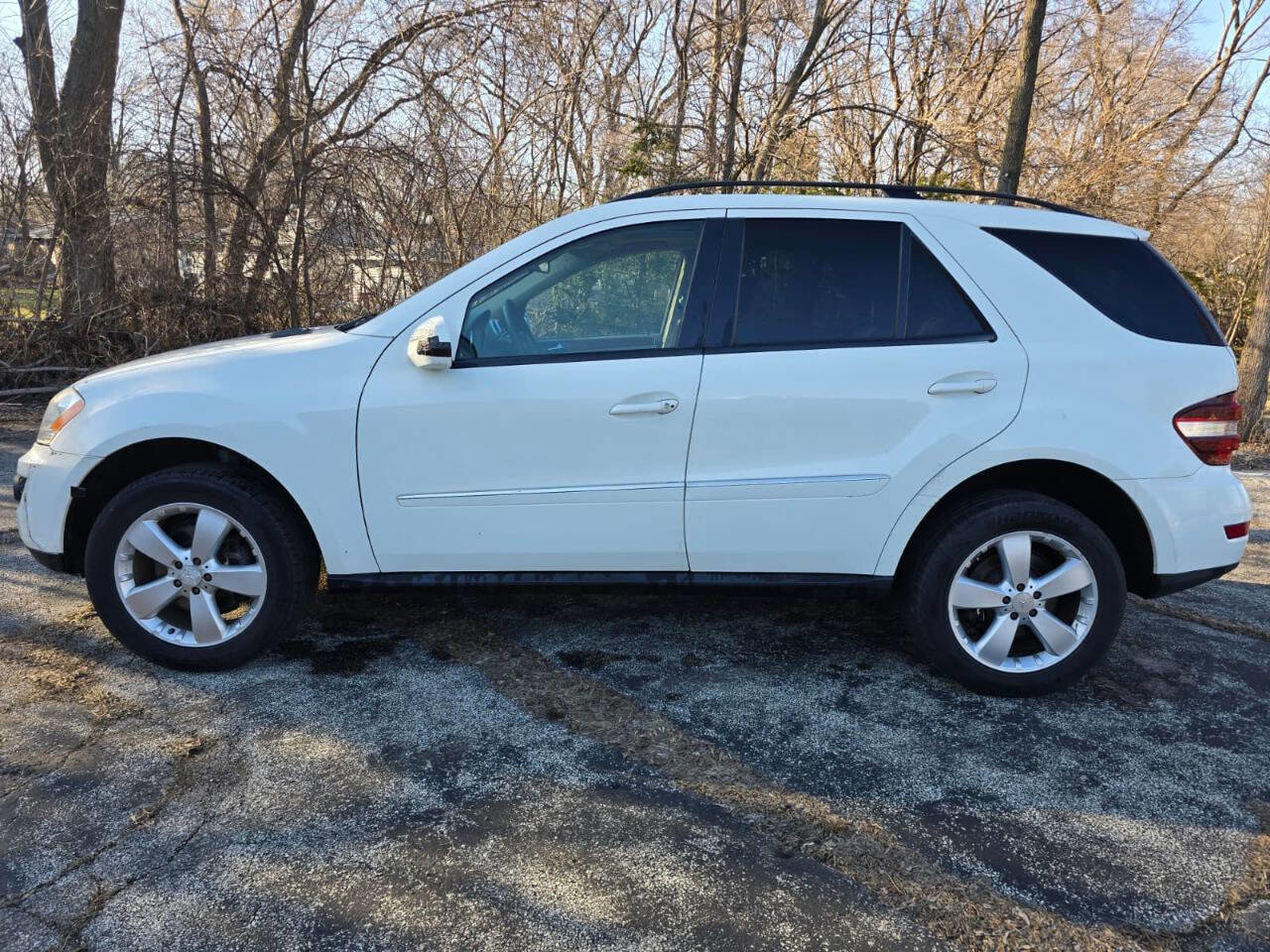 Used 2009 Mercedes-Benz ML 350 ML 350 4MATIC AWD 4dr SUV image 4
