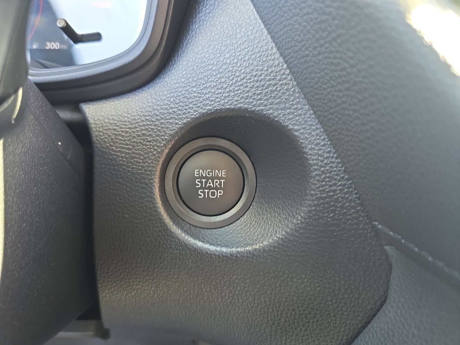 Certified 2026 Toyota Corolla Cross LE FWD image 19