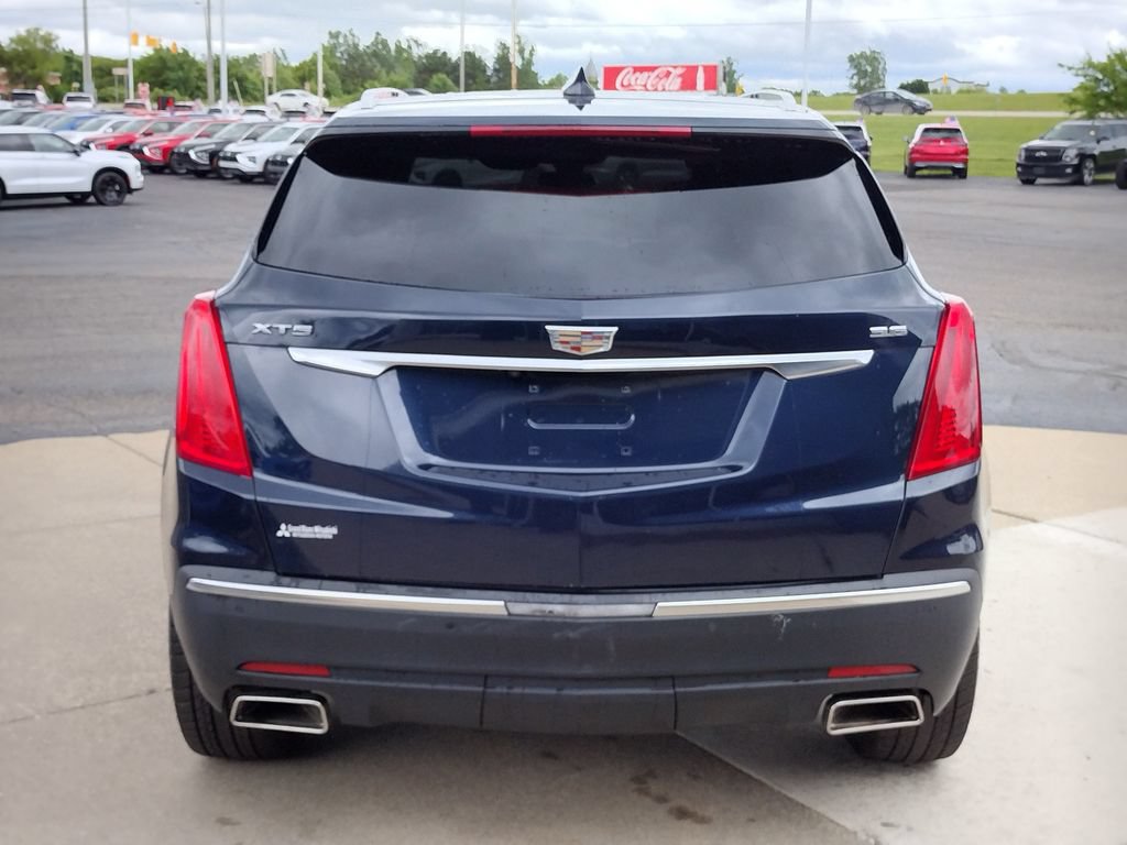 Used 2017 Cadillac XT5 Premium Luxury FWD image 6