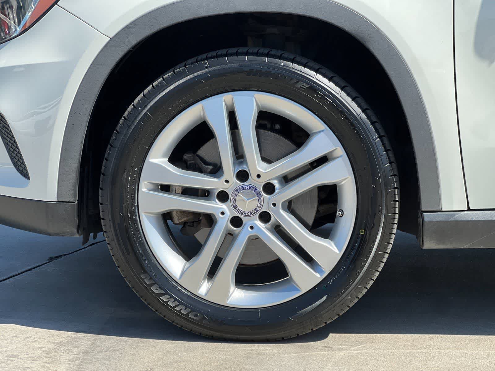 Used 2016 Mercedes-Benz GLA 250 4MATIC image 28