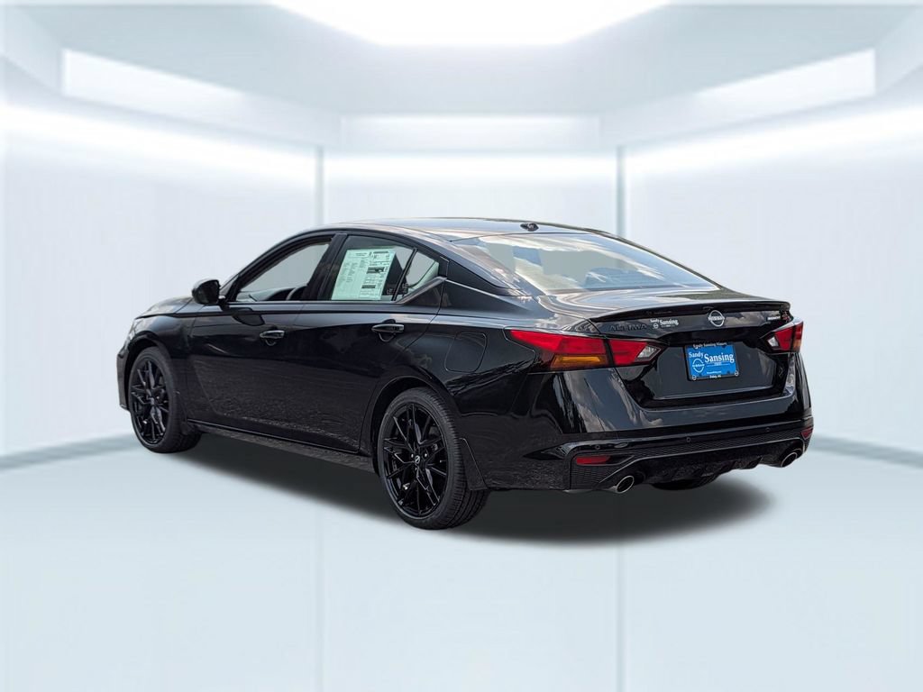 New 2026 Nissan Altima 2.5 SR w/ SR Midnight Edition Package FWD image 4