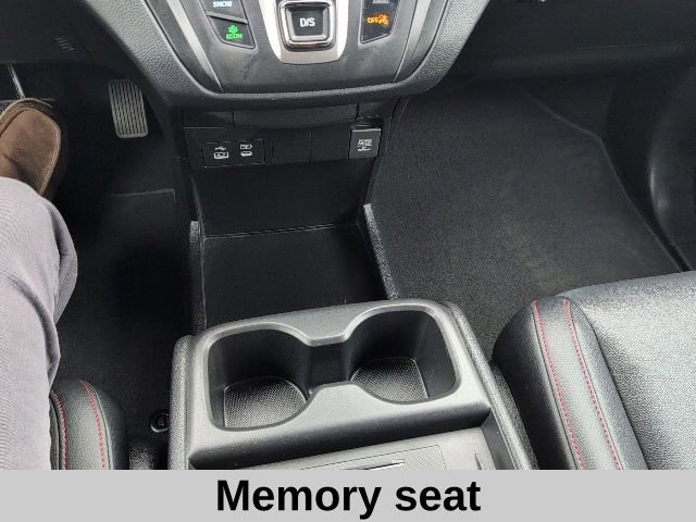 Used 2025 Honda Odyssey Sport-L image 6