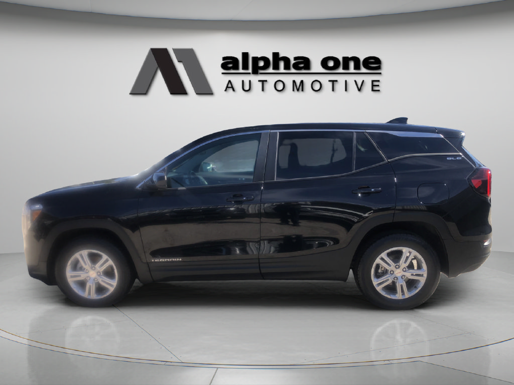 Used 2024 GMC Terrain SLE AWD/4WD image 7