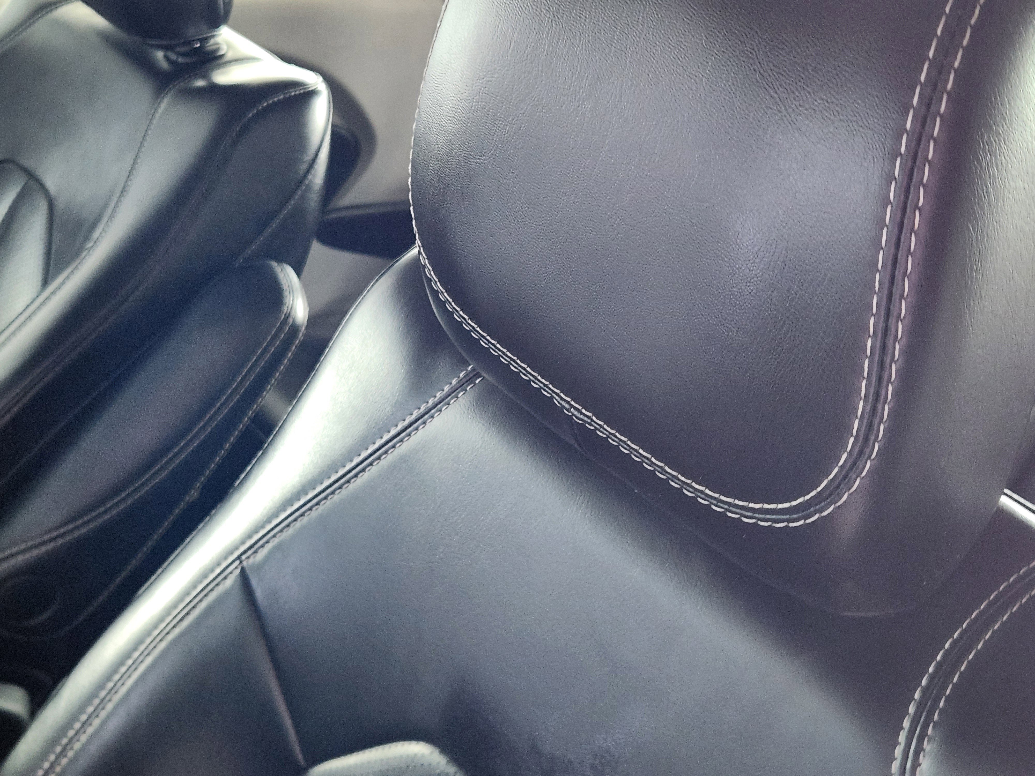 Used 2023 Chrysler Pacifica Touring-L FWD image 16