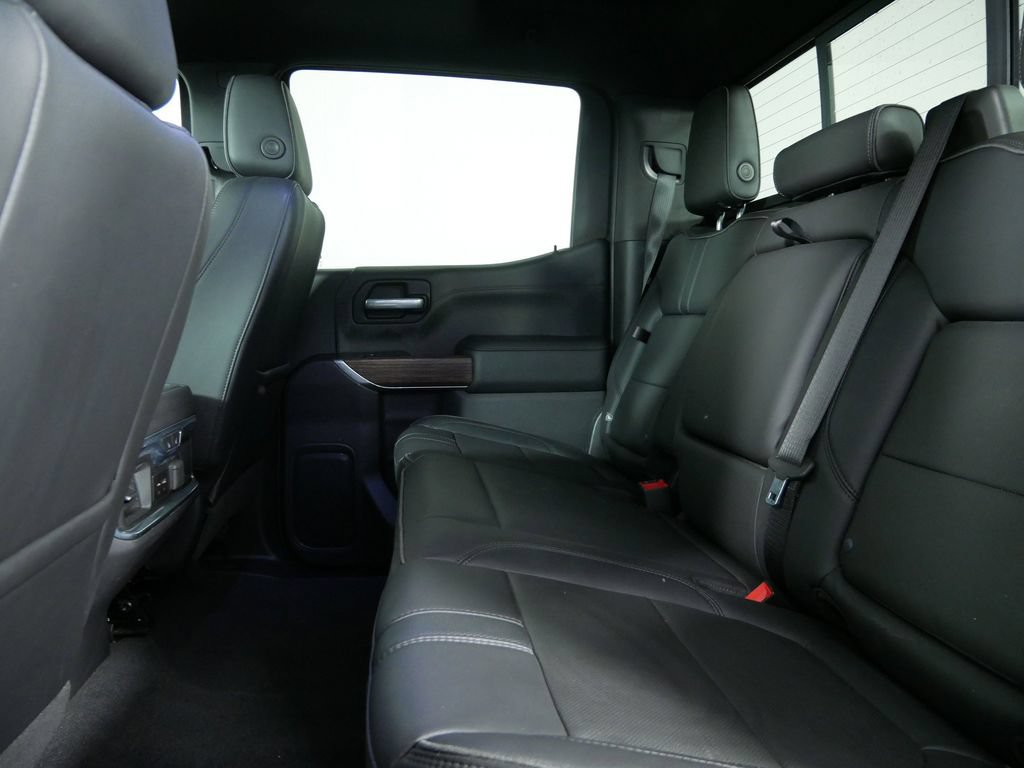 Used 2020 Chevrolet Silverado 1500 High Country w/ Technology Package AWD/4WD image 16