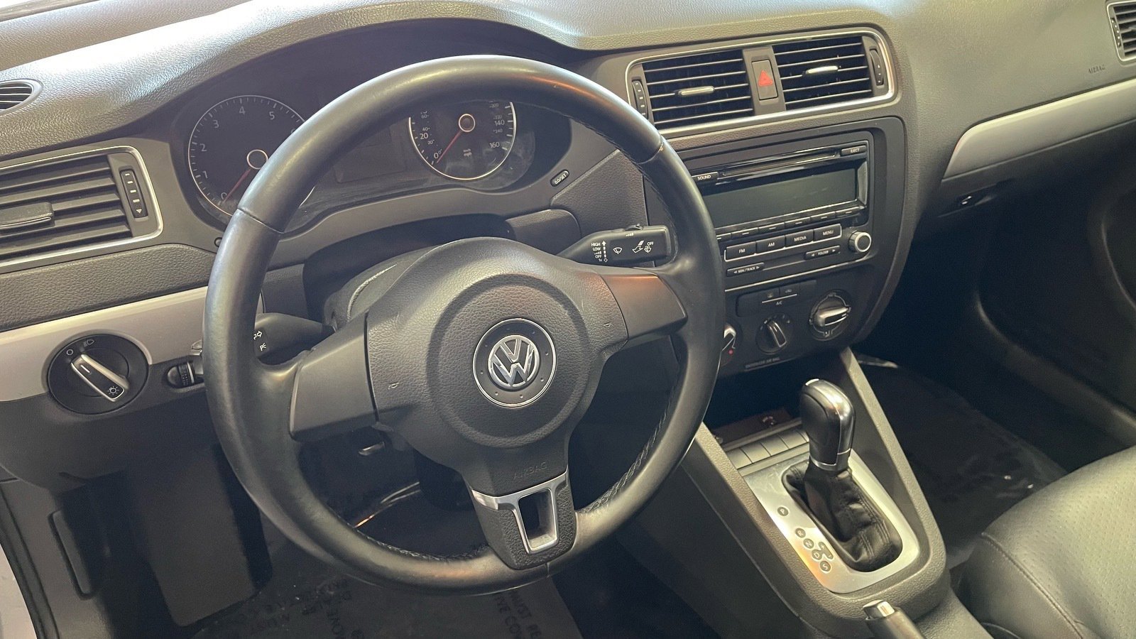 Used 2013 Volkswagen Jetta SE image 27