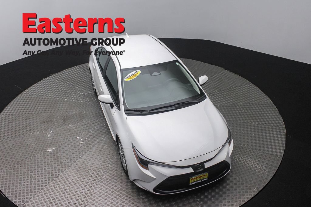 Used 2026 Toyota Corolla LE FWD image 5