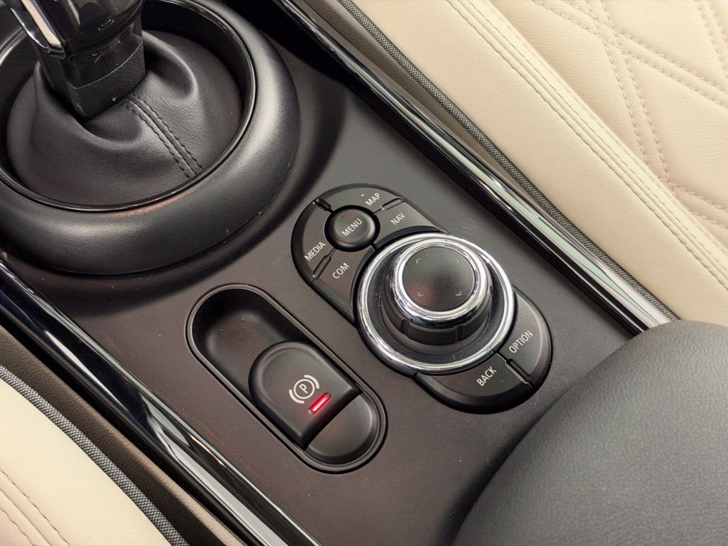 Certified 2024 MINI Cooper Clubman S AWD/4WD image 23