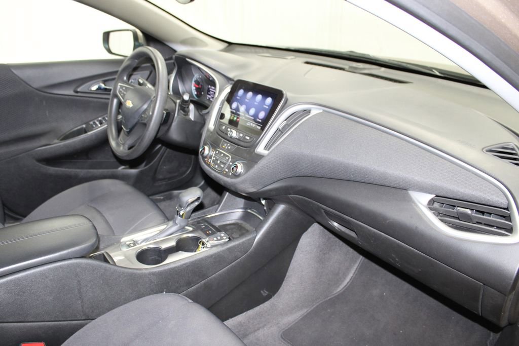 Used 2024 Chevrolet Malibu LT image 22