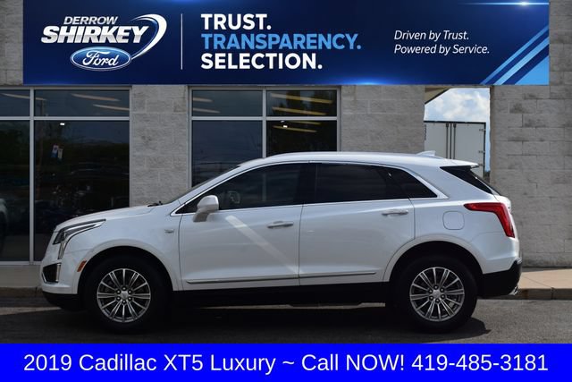 Used 2019 Cadillac XT5 Luxury FWD image 2
