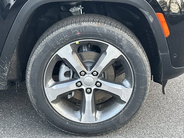 New 2026 Jeep Grand Cherokee Limited w/ Luxury Tech Group II image 14