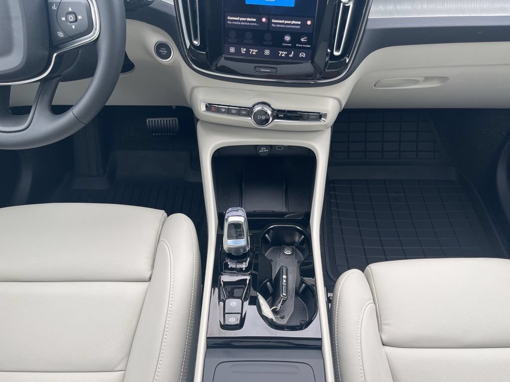 New 2026 Volvo XC40 B5 Ultra w/ Climate Package AWD/4WD image 23