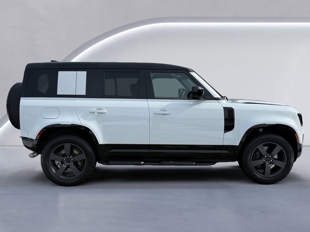 New 2026 Land Rover Defender 110 X-Dynamic SE image 6