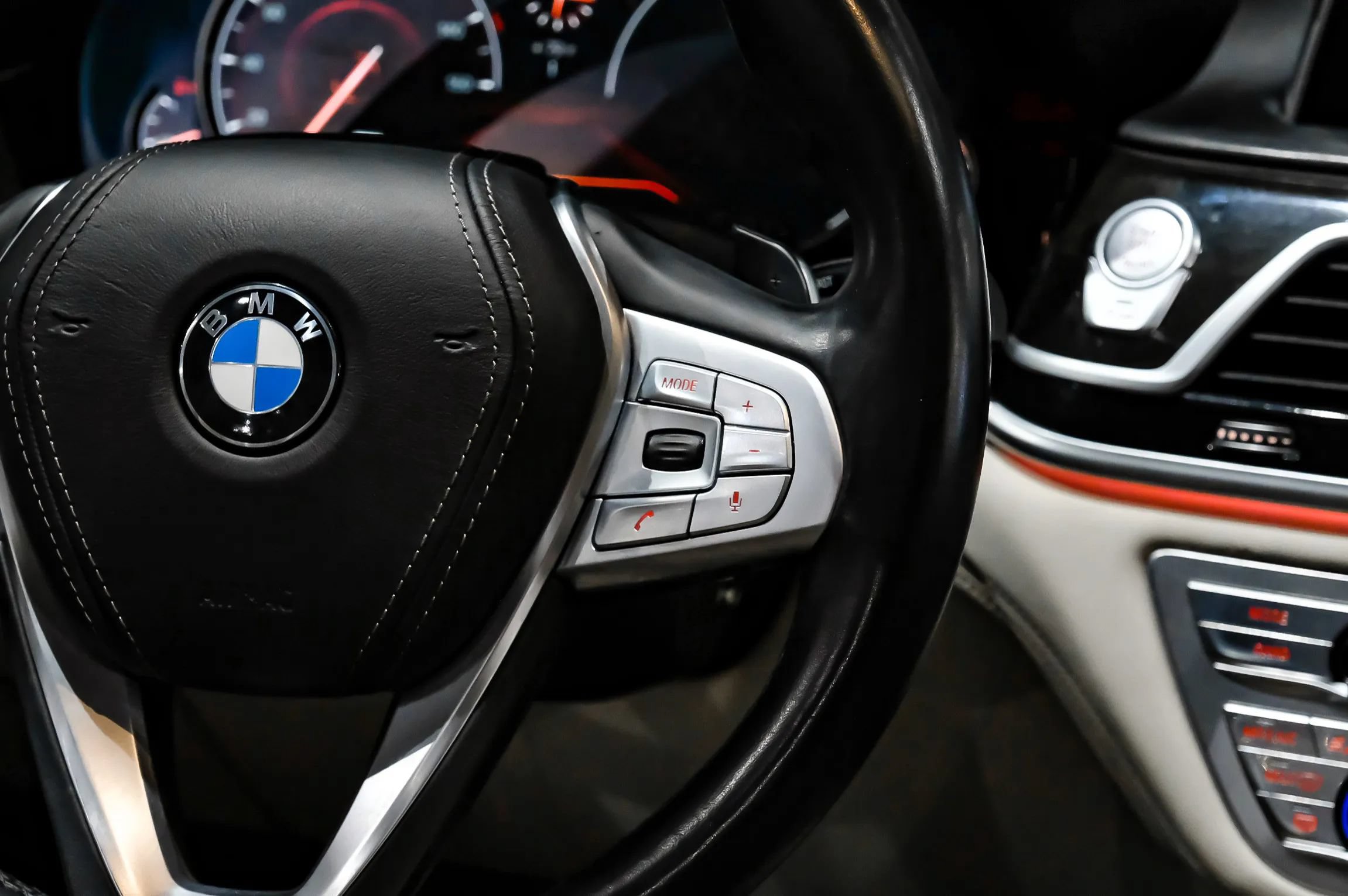 Used 2018 BMW 750i xDrive AWD/4WD image 20