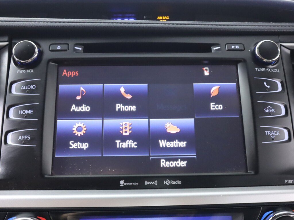 Used 2019 Toyota Highlander Plus AWD/4WD image 21