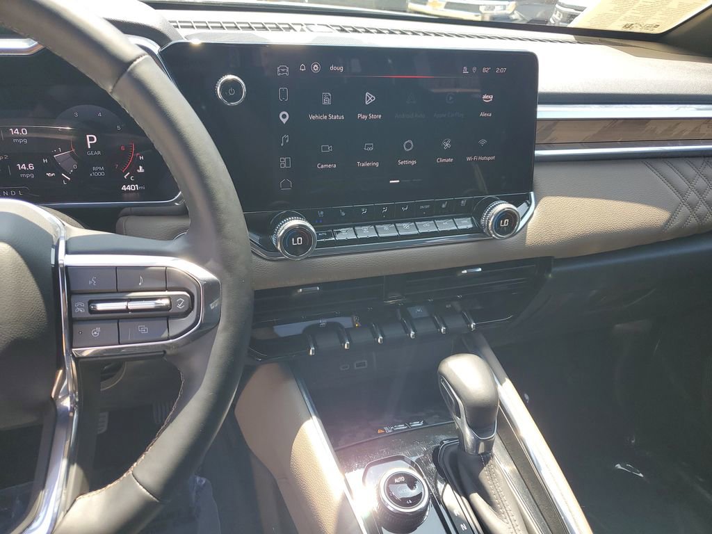 Used 2024 GMC Canyon Denali AWD/4WD image 24