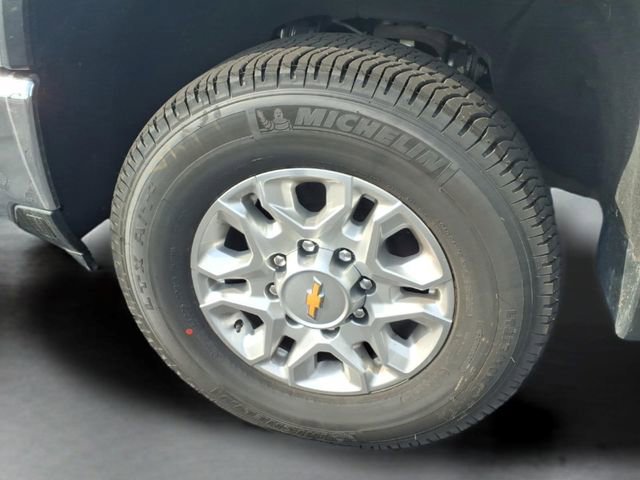 Used 2024 Chevrolet Silverado 2500 LTZ w/ LTZ Plus Package image 18