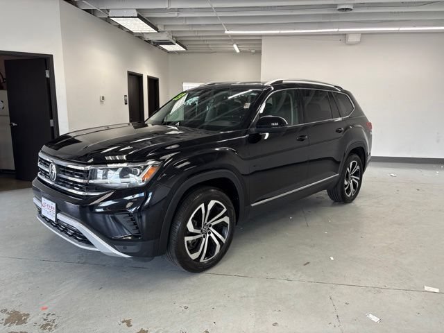 Used 2023 Volkswagen Atlas SEL AWD/4WD image 3