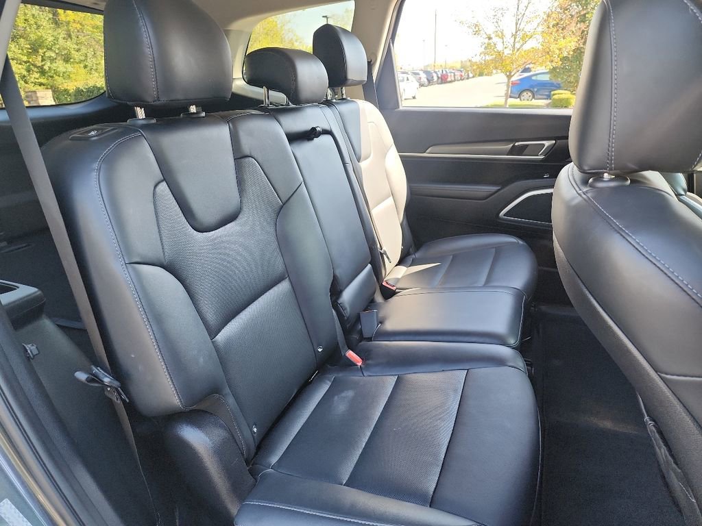 Used 2021 Kia Telluride LX image 36