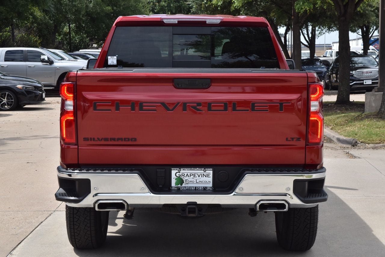 Used 2025 Chevrolet Silverado 1500 LTZ AWD/4WD image 9