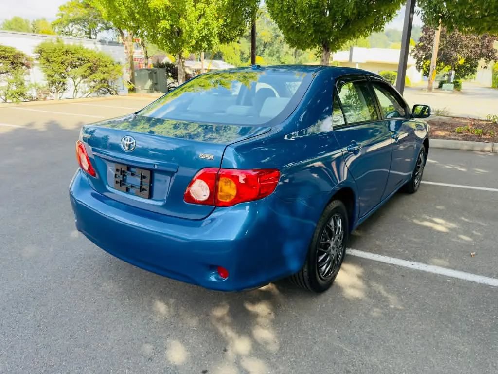 Used 2010 Toyota Corolla XLE FWD image 5