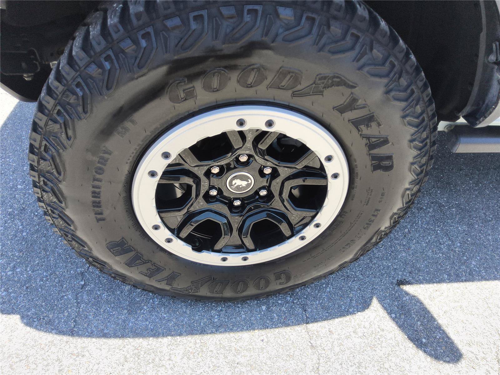 Used 2023 Ford Bronco Badlands w/ Sasquatch Package AWD/4WD image 9