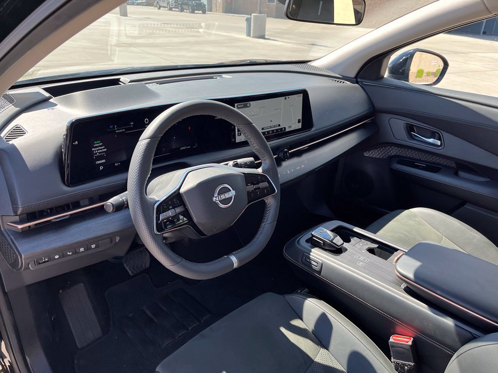 Used 2024 Nissan Ariya AWD image 12