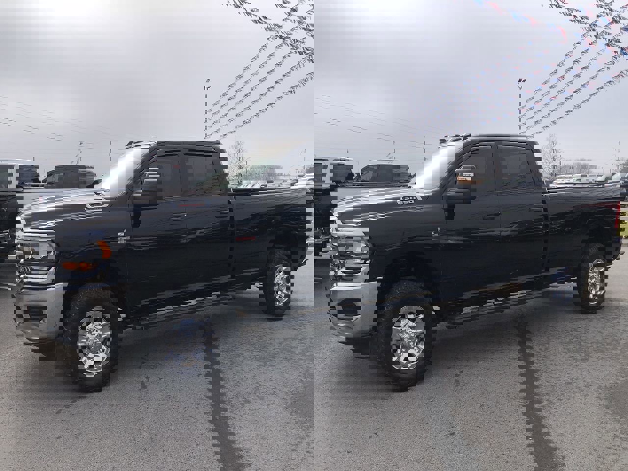 Used 2023 RAM 2500 Tradesman w/ Chrome Appearance Group image 3