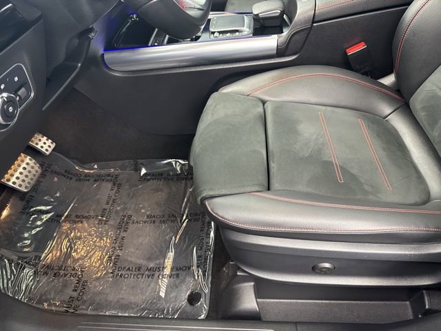 Used 2022 Mercedes-Benz GLA 250 4MATIC image 33