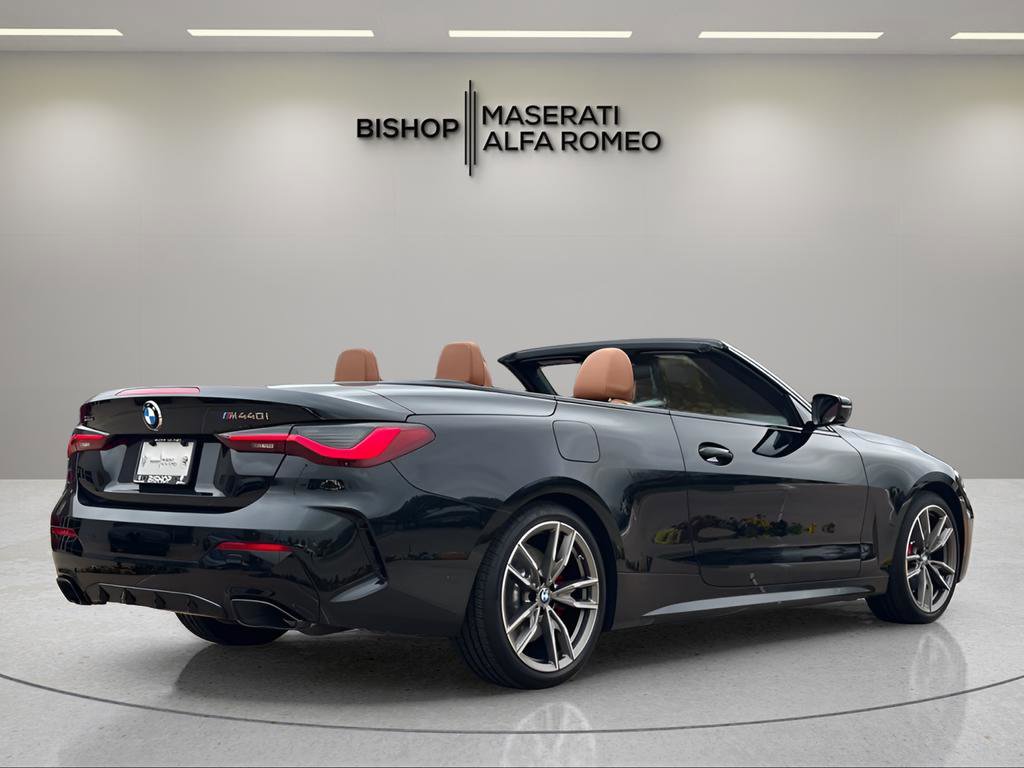 Used 2024 BMW 440i xDrive Convertible w/ Premium Package image 8