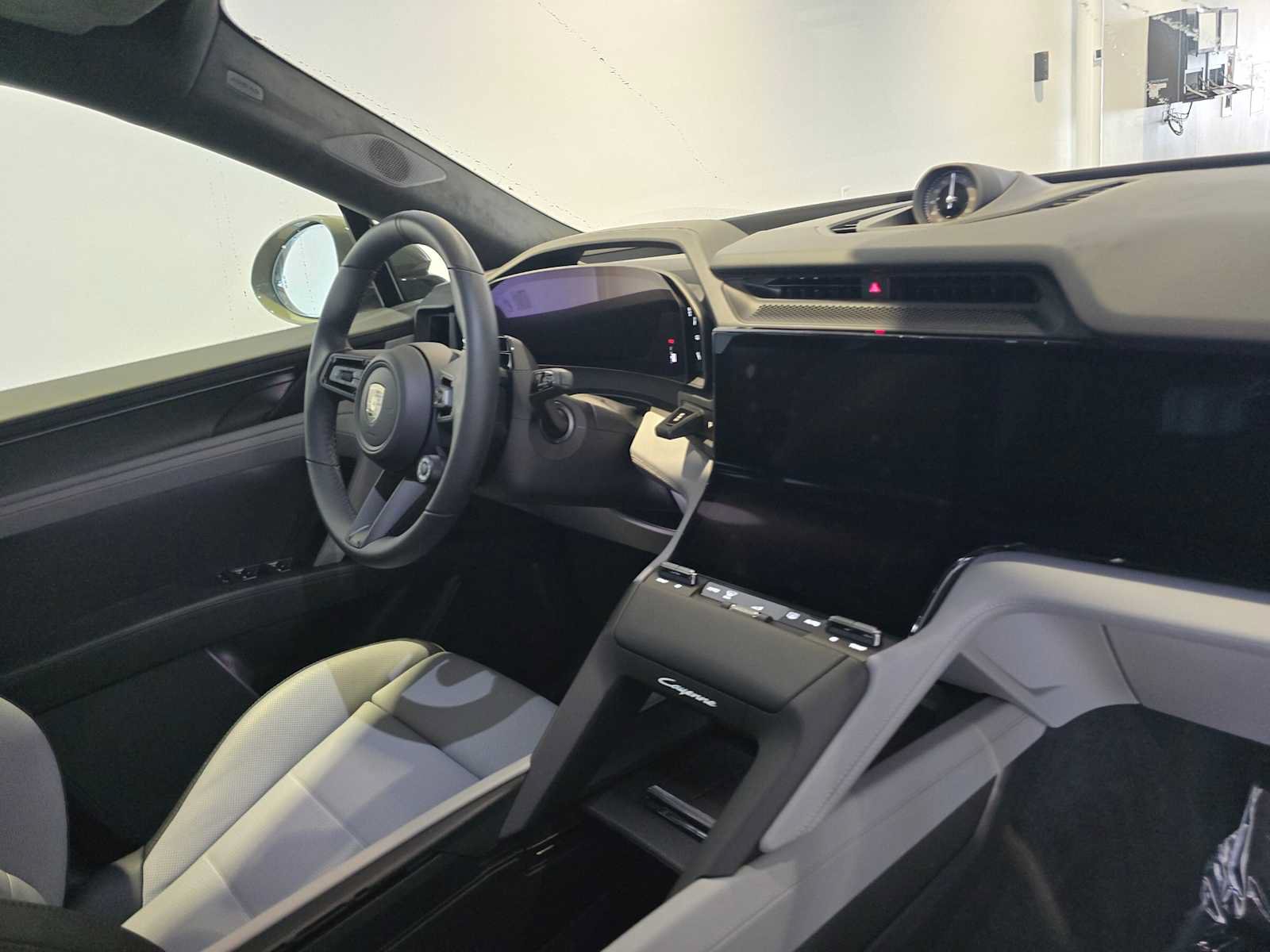 New 2026 Porsche Cayenne Turbo Electric AWD/4WD image 11