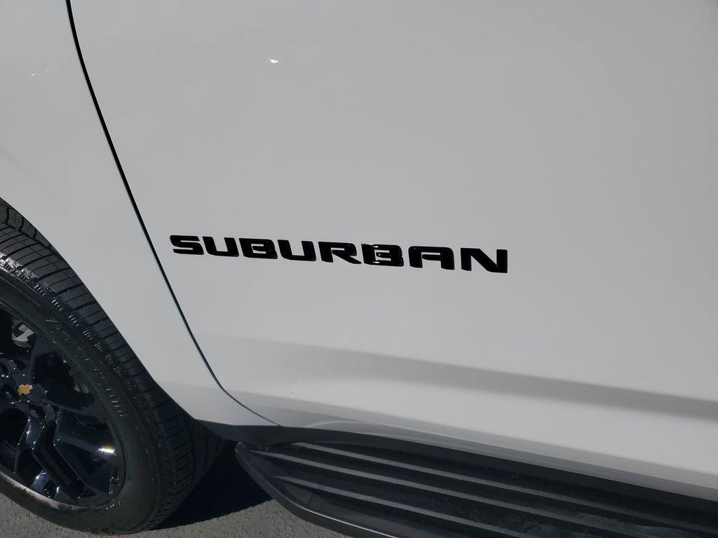 New 2026 Chevrolet Suburban RST image 7