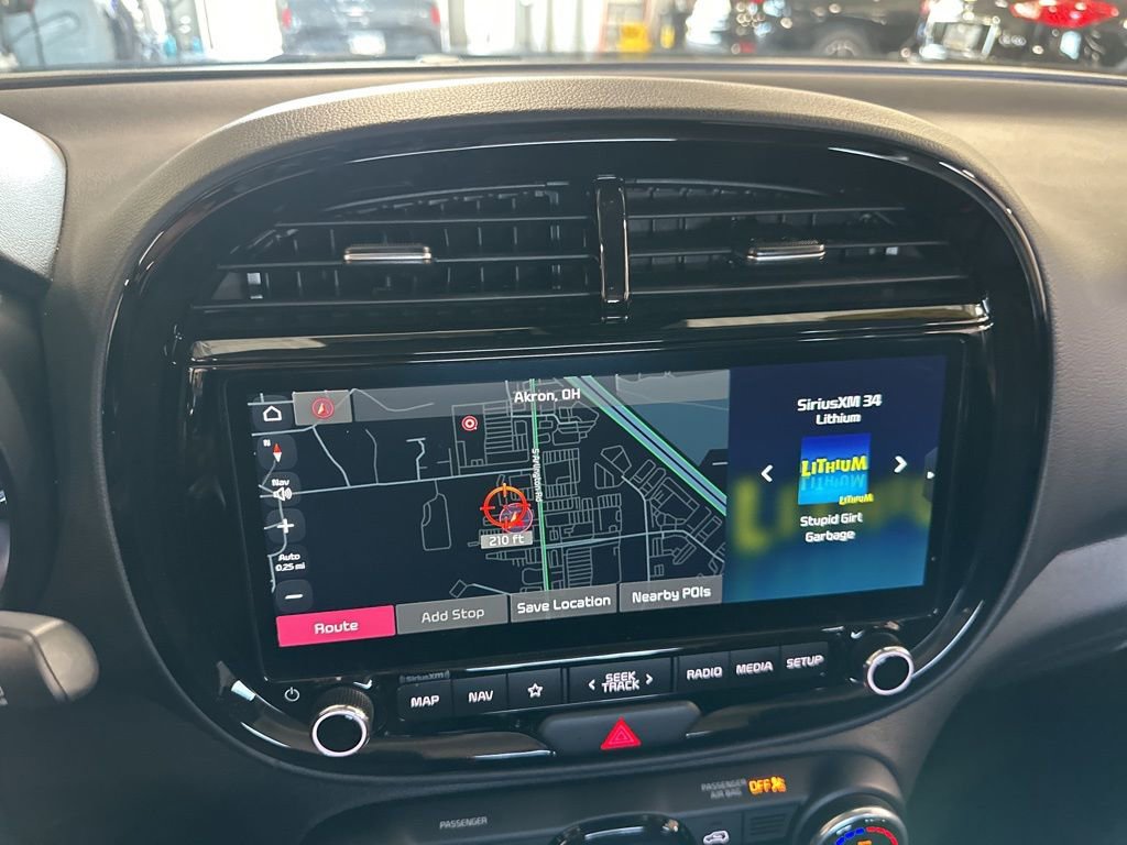 Used 2025 Kia Soul EX FWD image 5