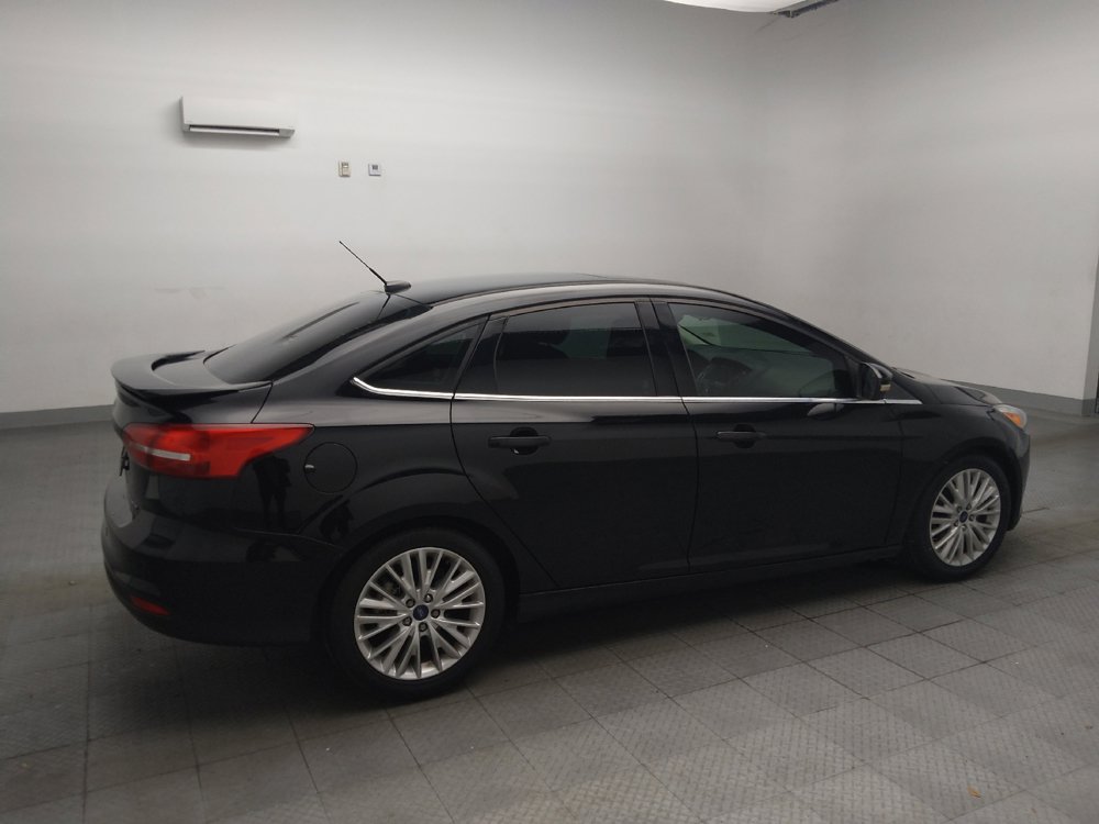 Used 2018 Ford Focus Titanium w/ Titanium Technology Package FWD image 10