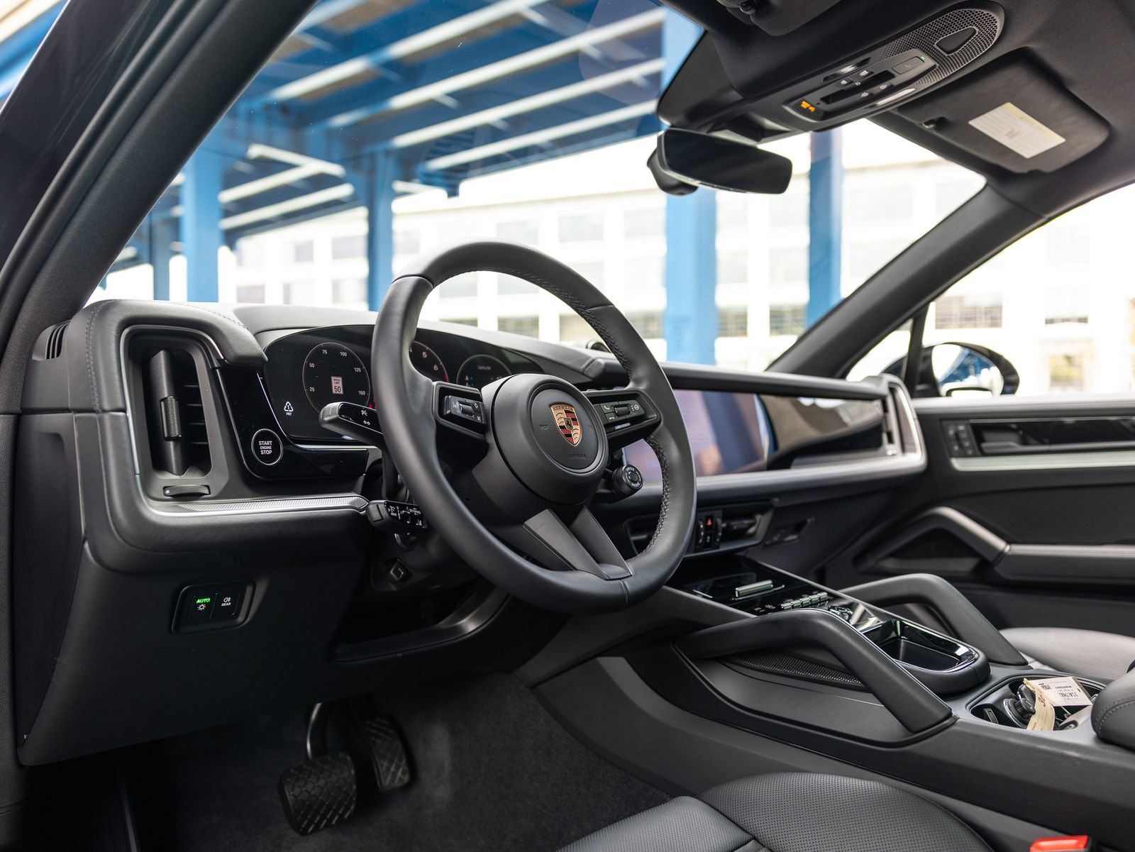 Certified 2026 Porsche Cayenne E-Hybrid AWD/4WD image 4