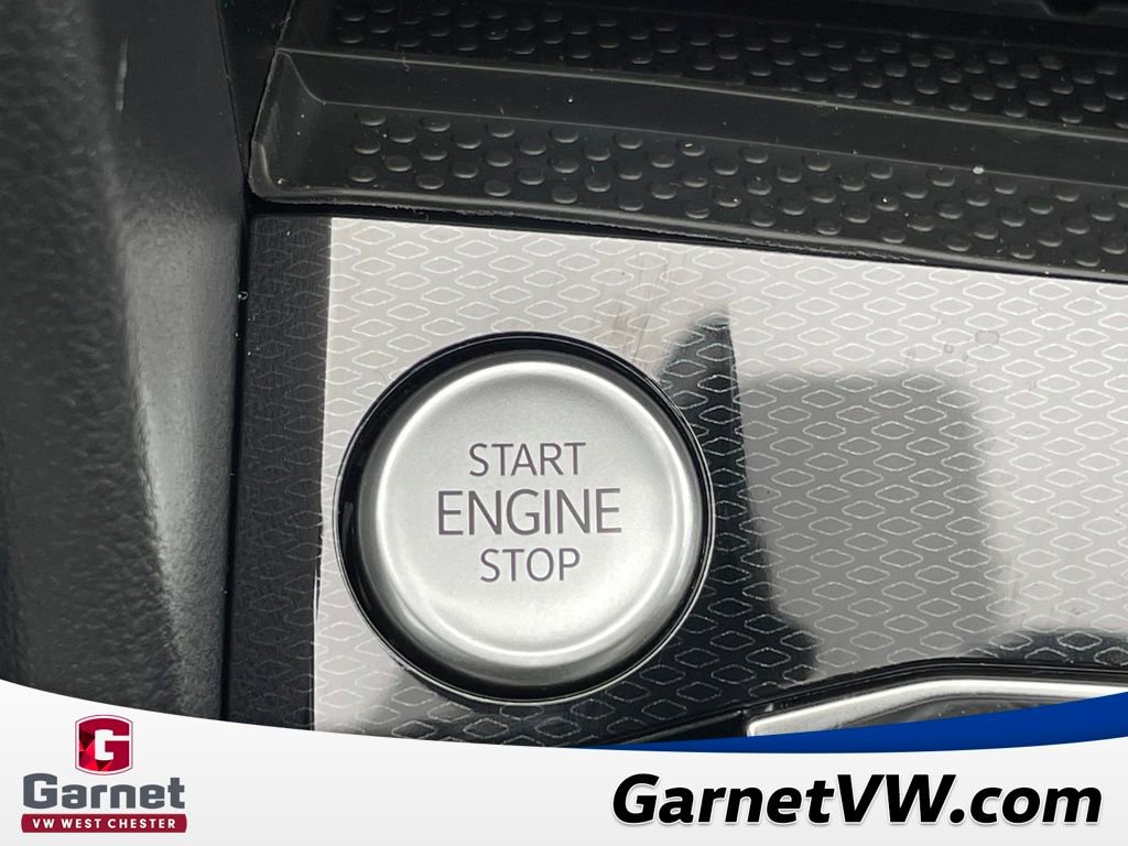 New 2026 Volkswagen Taos SE image 32