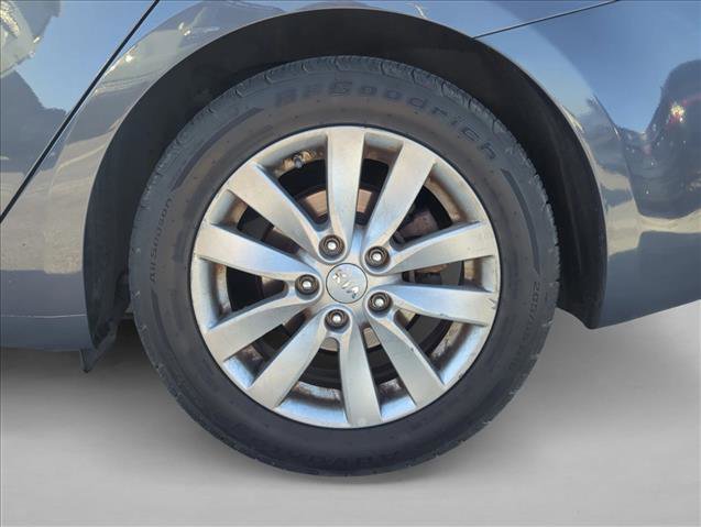 Used 2015 Kia Forte LX w/ Popular Package image 10