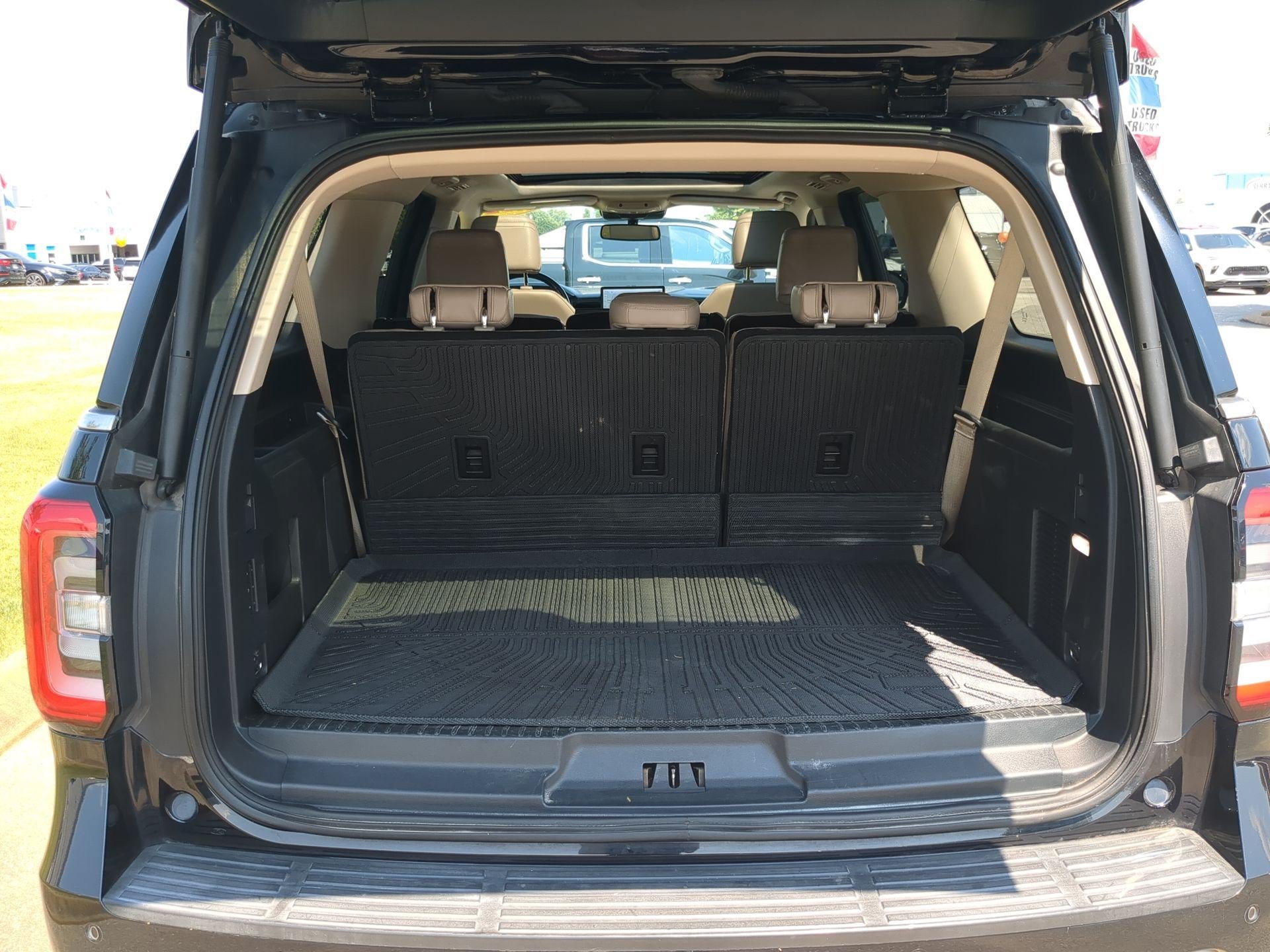 Used 2023 Ford Expedition Max Limited RWD image 21